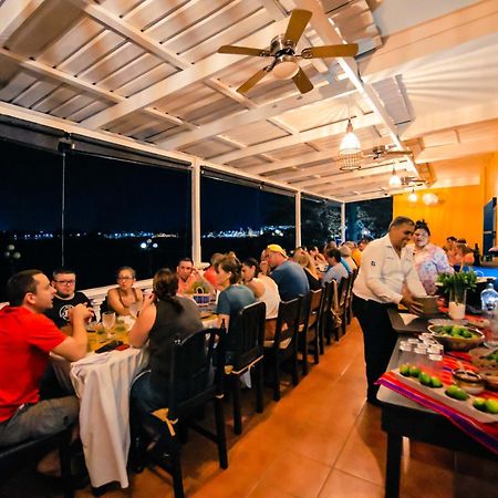Hotel Villa Del Lago Flores Zewnętrze zdjęcie