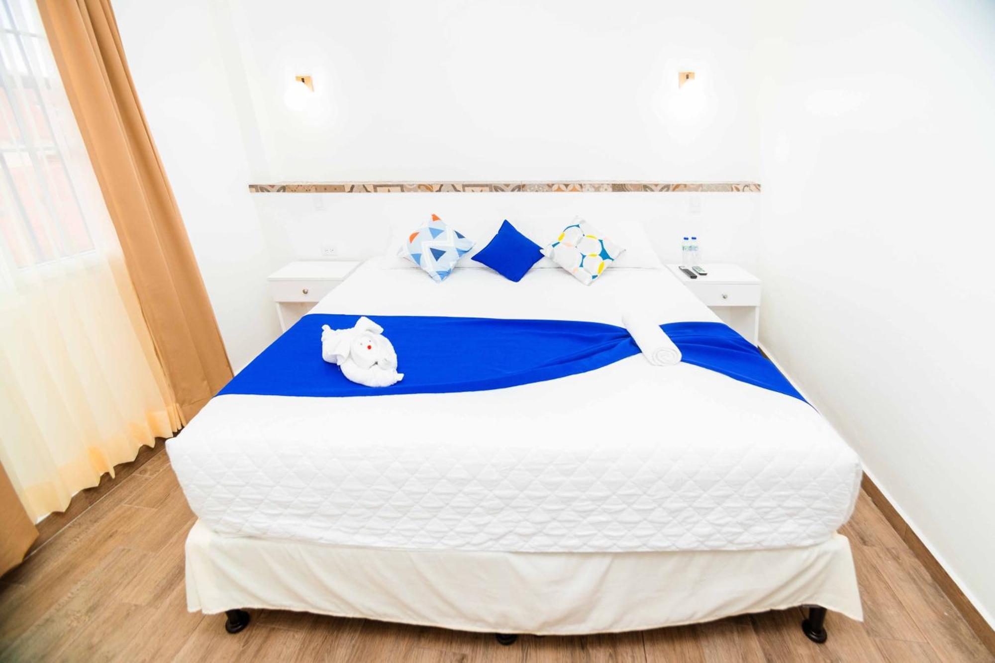 Hotel Villa Del Lago Flores Zewnętrze zdjęcie