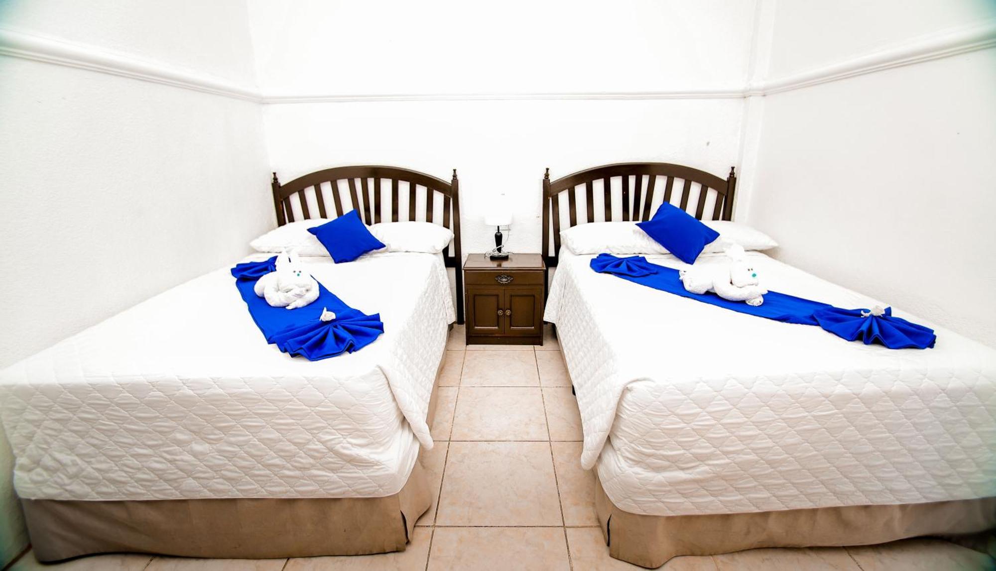 Hotel Villa Del Lago Flores Zewnętrze zdjęcie