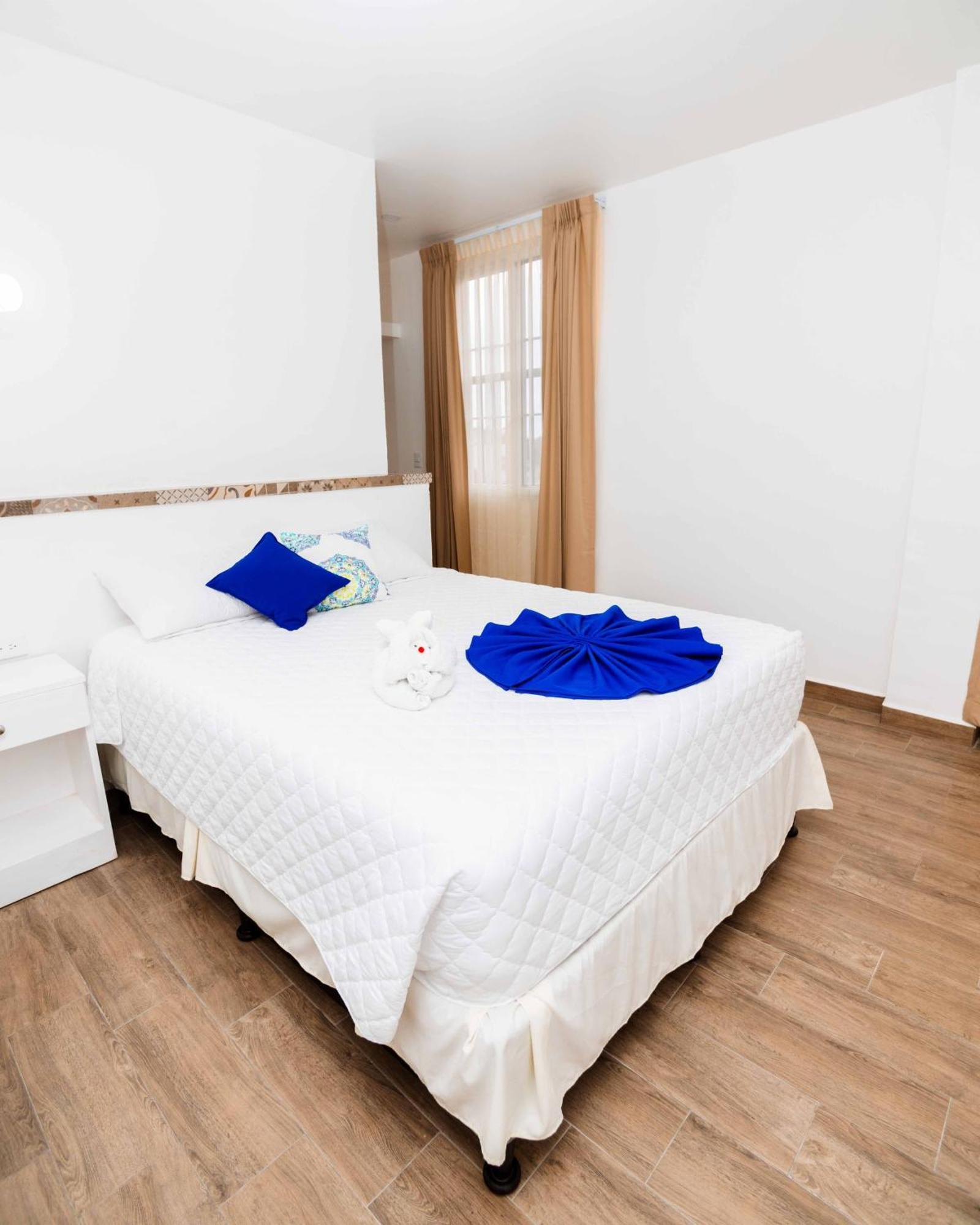 Hotel Villa Del Lago Flores Zewnętrze zdjęcie