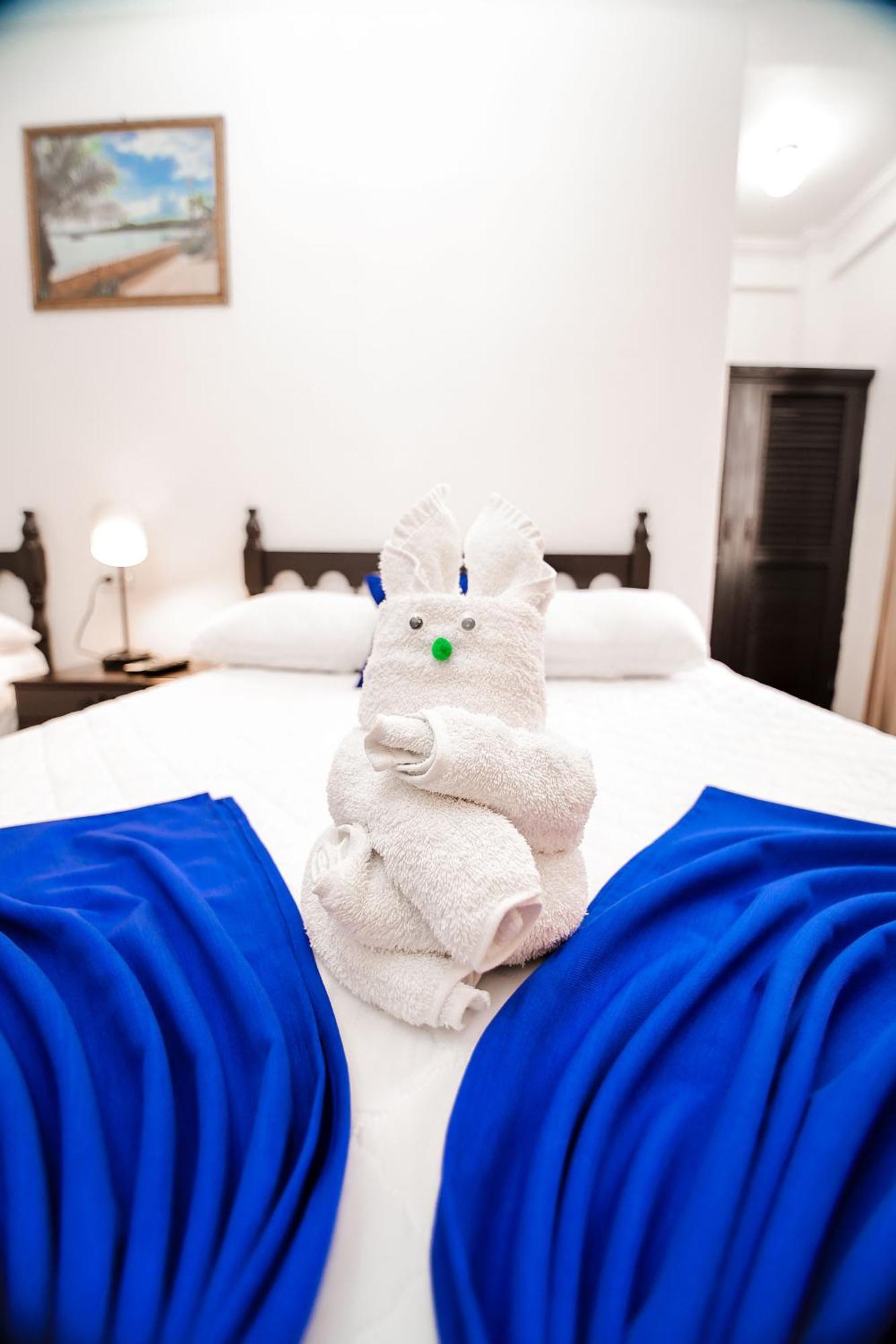 Hotel Villa Del Lago Flores Zewnętrze zdjęcie