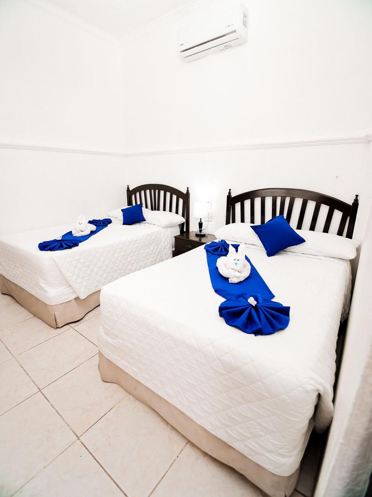 Hotel Villa Del Lago Flores Zewnętrze zdjęcie