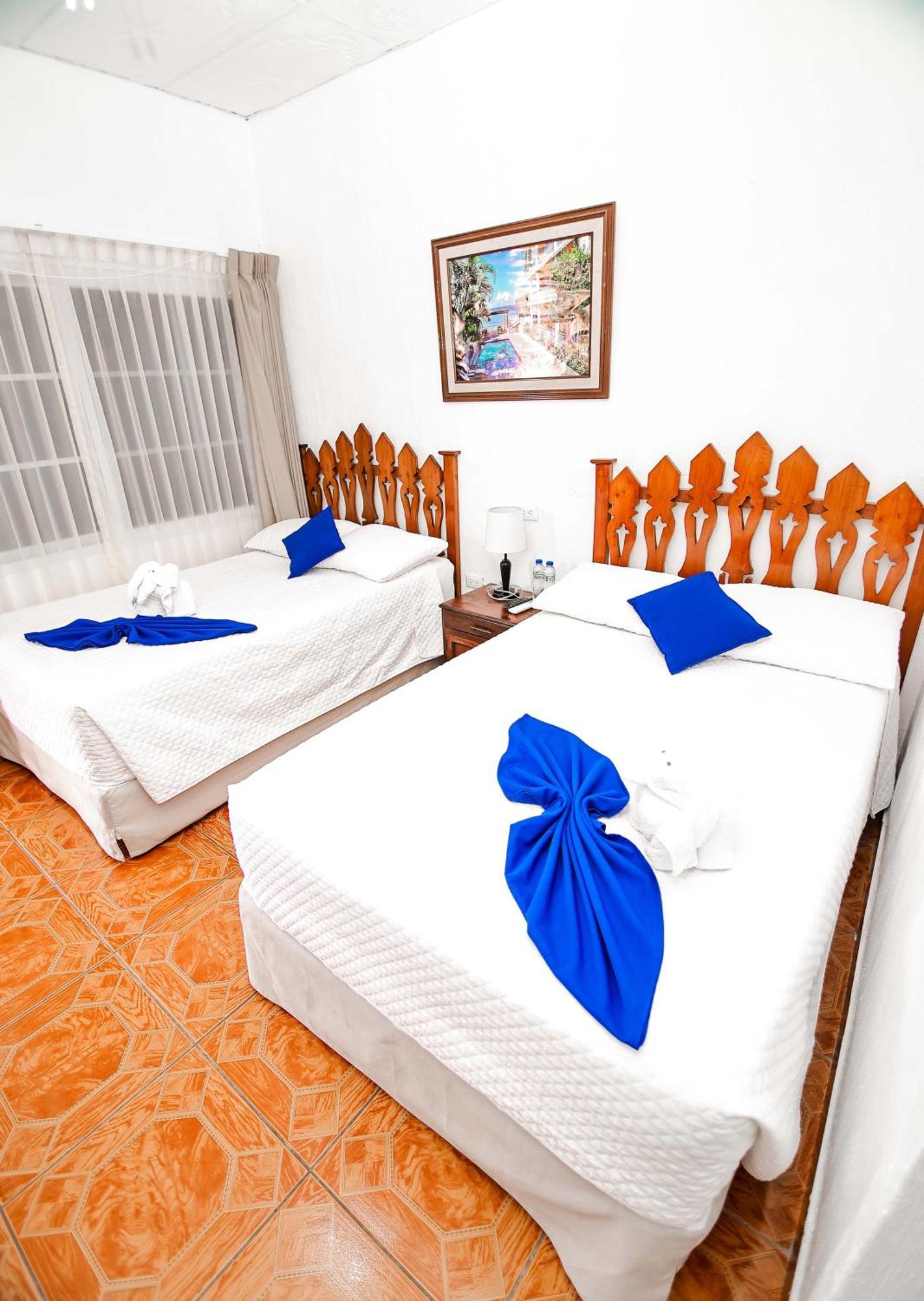 Hotel Villa Del Lago Flores Zewnętrze zdjęcie