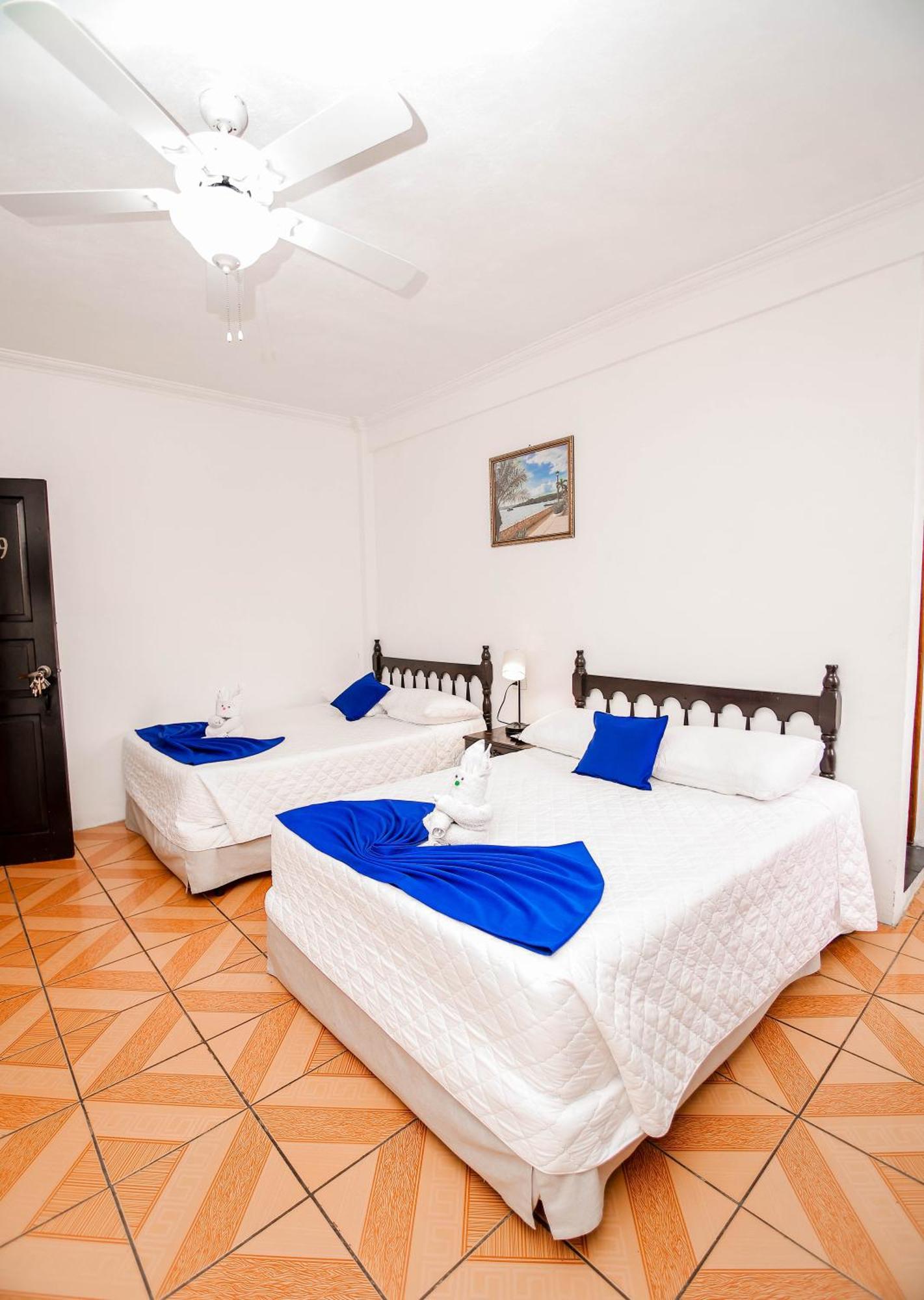 Hotel Villa Del Lago Flores Zewnętrze zdjęcie
